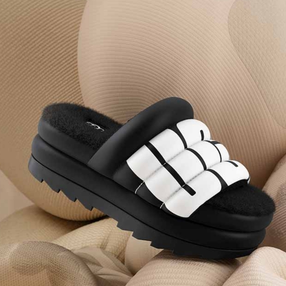 UGG Shoes - UGG Maxi Slide Logo